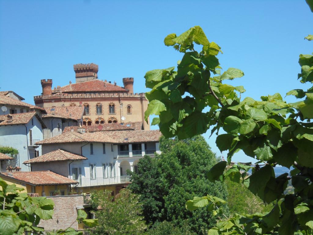 Agriturismo La Terrazza Sul Bosco 巴罗洛 外观 照片