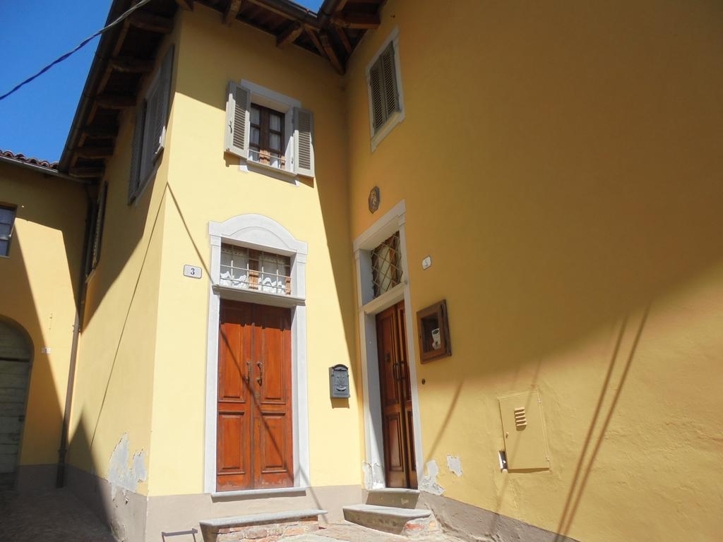 Agriturismo La Terrazza Sul Bosco 巴罗洛 外观 照片