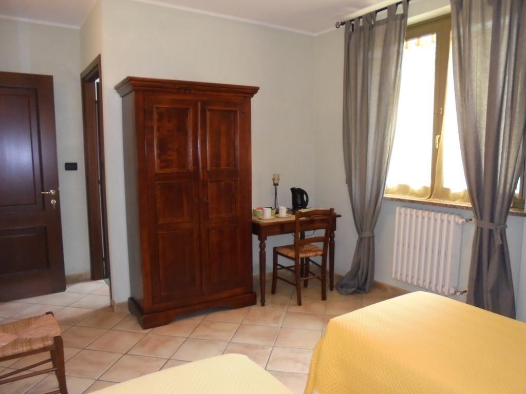 Agriturismo La Terrazza Sul Bosco 巴罗洛 外观 照片